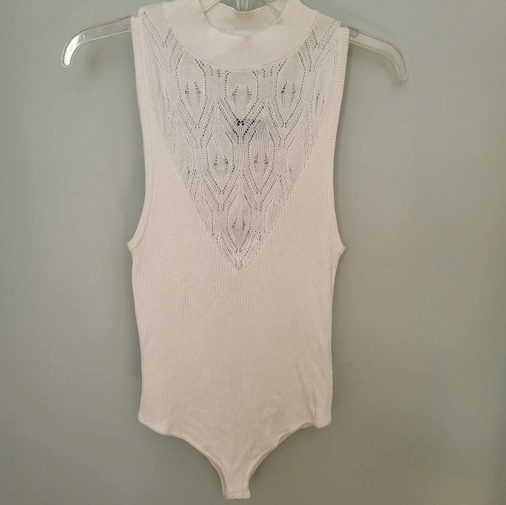 Free People On Point White Sleeveless‎ Ribbed Stretchy Bodysuit Large Open Knit